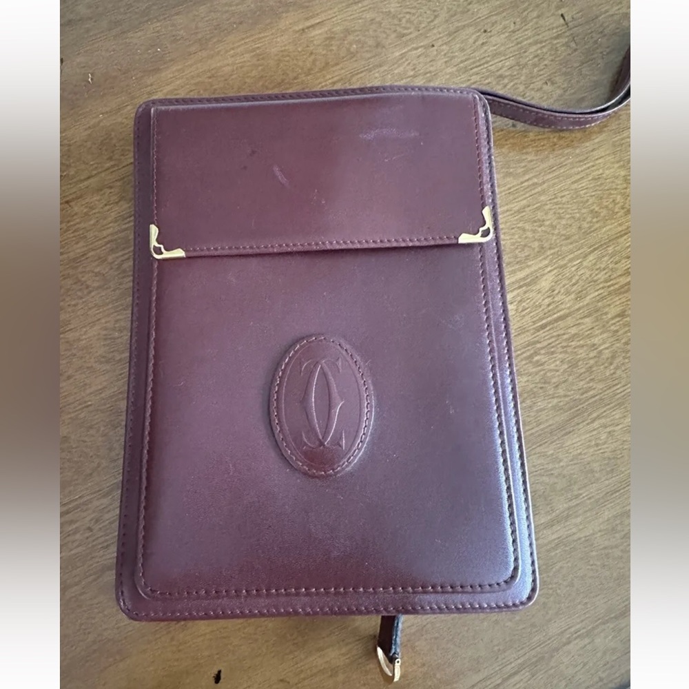 Authentic Must De Cartier Bordeaux Leather Clutch Purse